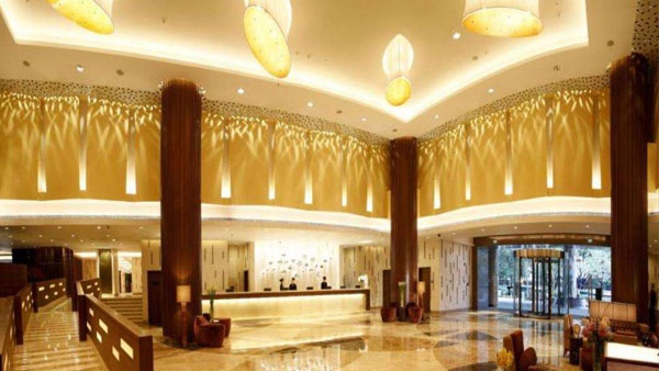 皇翰墙布喜签广州中心皇冠假日酒店墙布施工项目